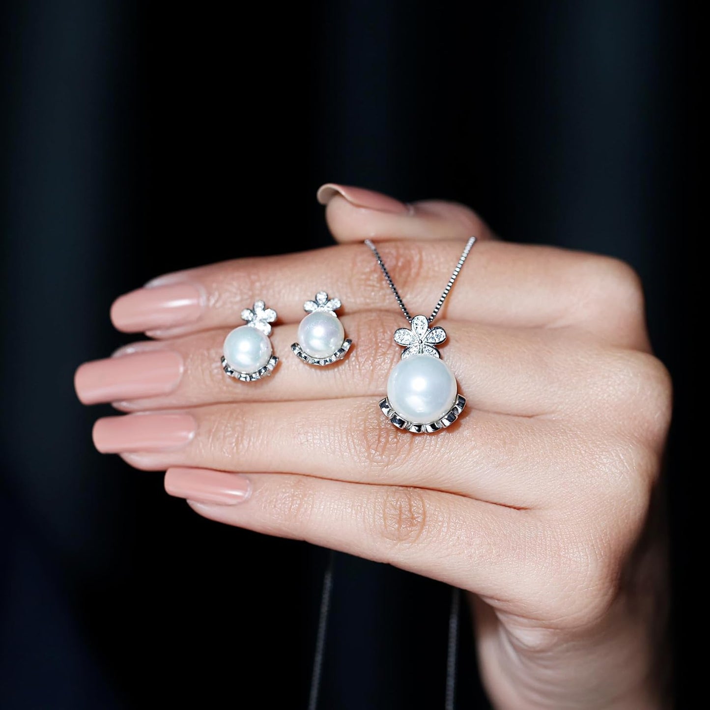Pearl Flower Necklace Earrings Set in Silver, Natural Pearl Bridal Jewelry Set - Gift For Women