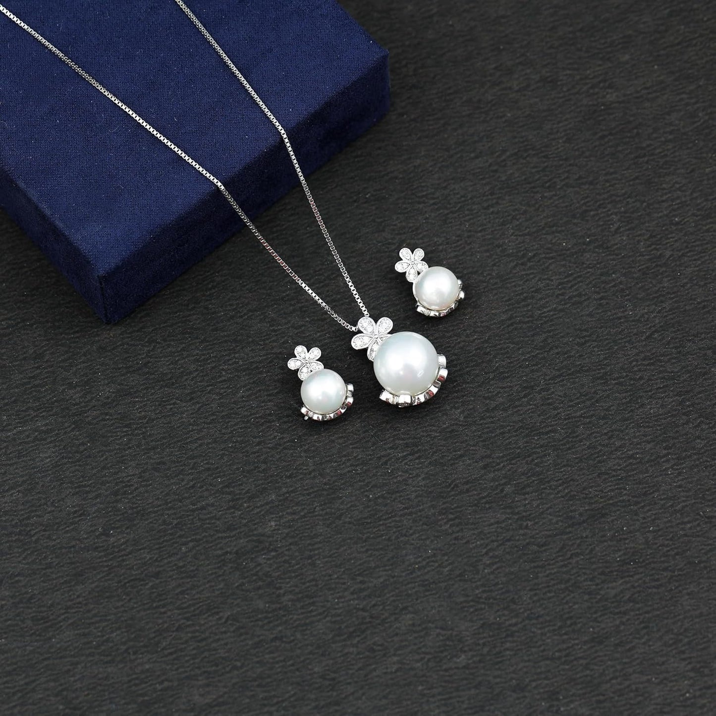 Pearl Flower Necklace Earrings Set in Silver, Natural Pearl Bridal Jewelry Set - Gift For Women