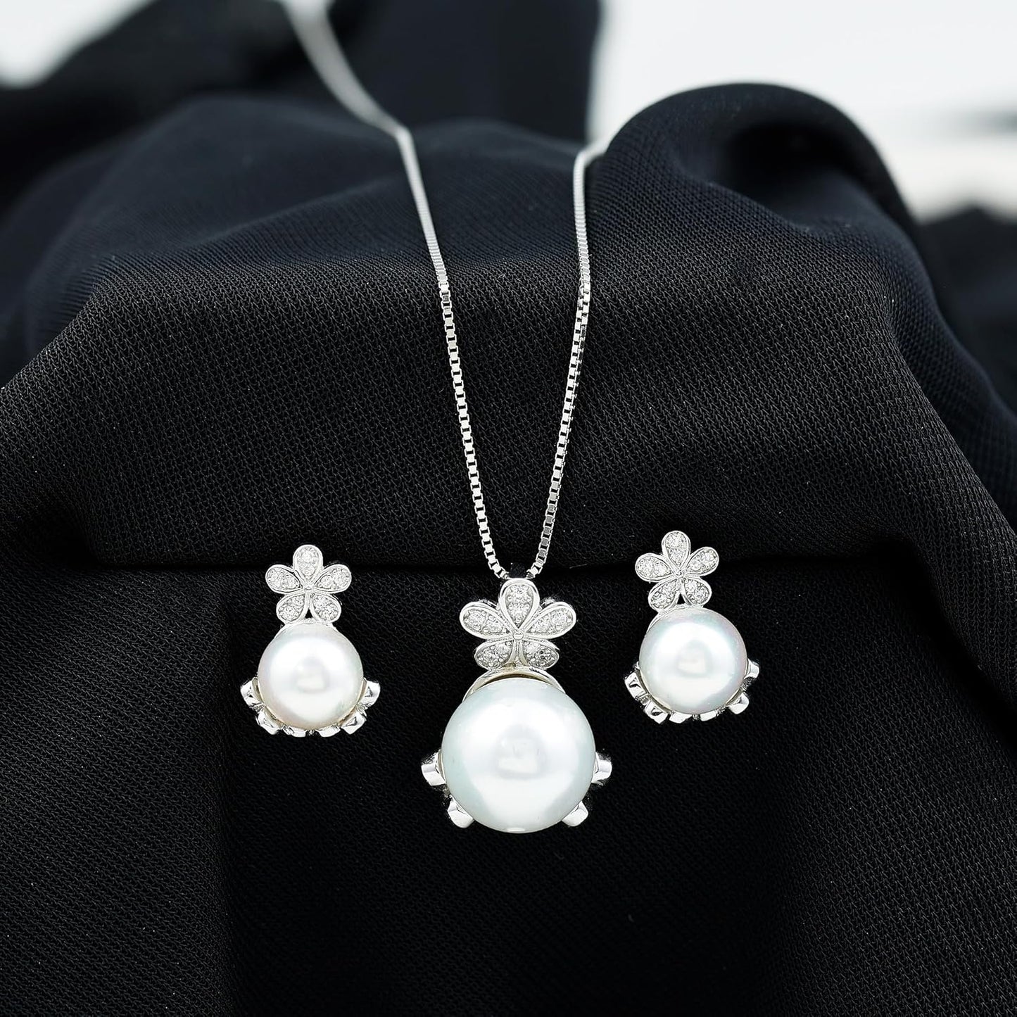 Pearl Flower Necklace Earrings Set in Silver, Natural Pearl Bridal Jewelry Set - Gift For Women