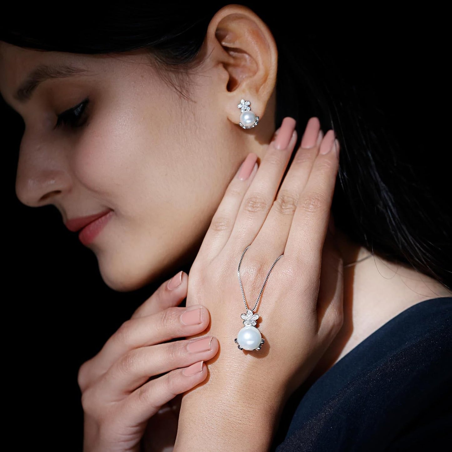 Pearl Flower Necklace Earrings Set in Silver, Natural Pearl Bridal Jewelry Set - Gift For Women